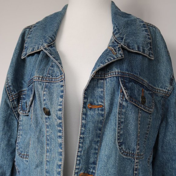 π3 for $15π Vintage Jean Jacket - Picture 4 of 13